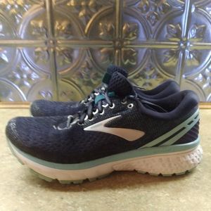 Brooks Ghost Running Shoe. Womens Sz 7.5